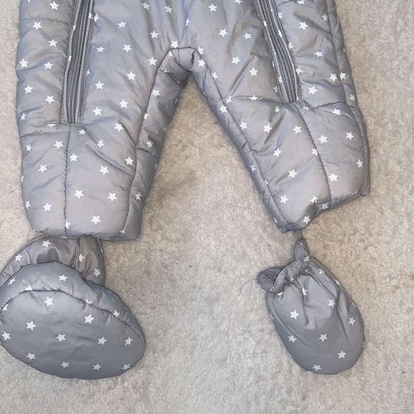 Mayoral 6M Gray Star Snowsuit Bunting EUC Feet Covers - Picture 3 of 12